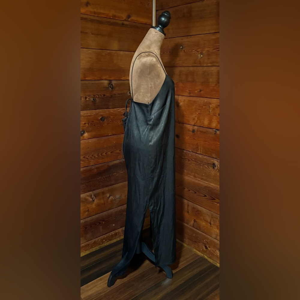 MOD REF BLACK SLIP DRESS - Picture 6 of 7